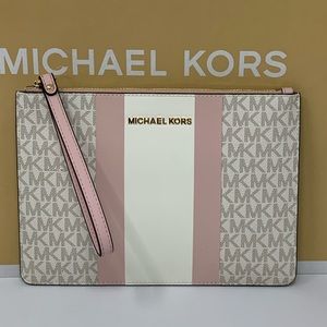 Michael kors jet set travel central stripewristlet